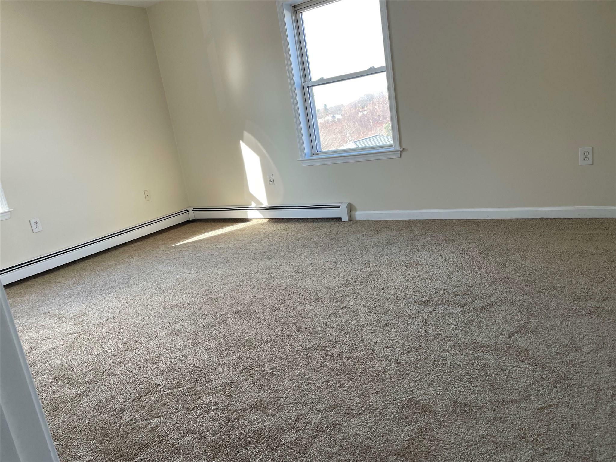 Property Photo: 207 Gainsborg Avenue E 207 NY 10604