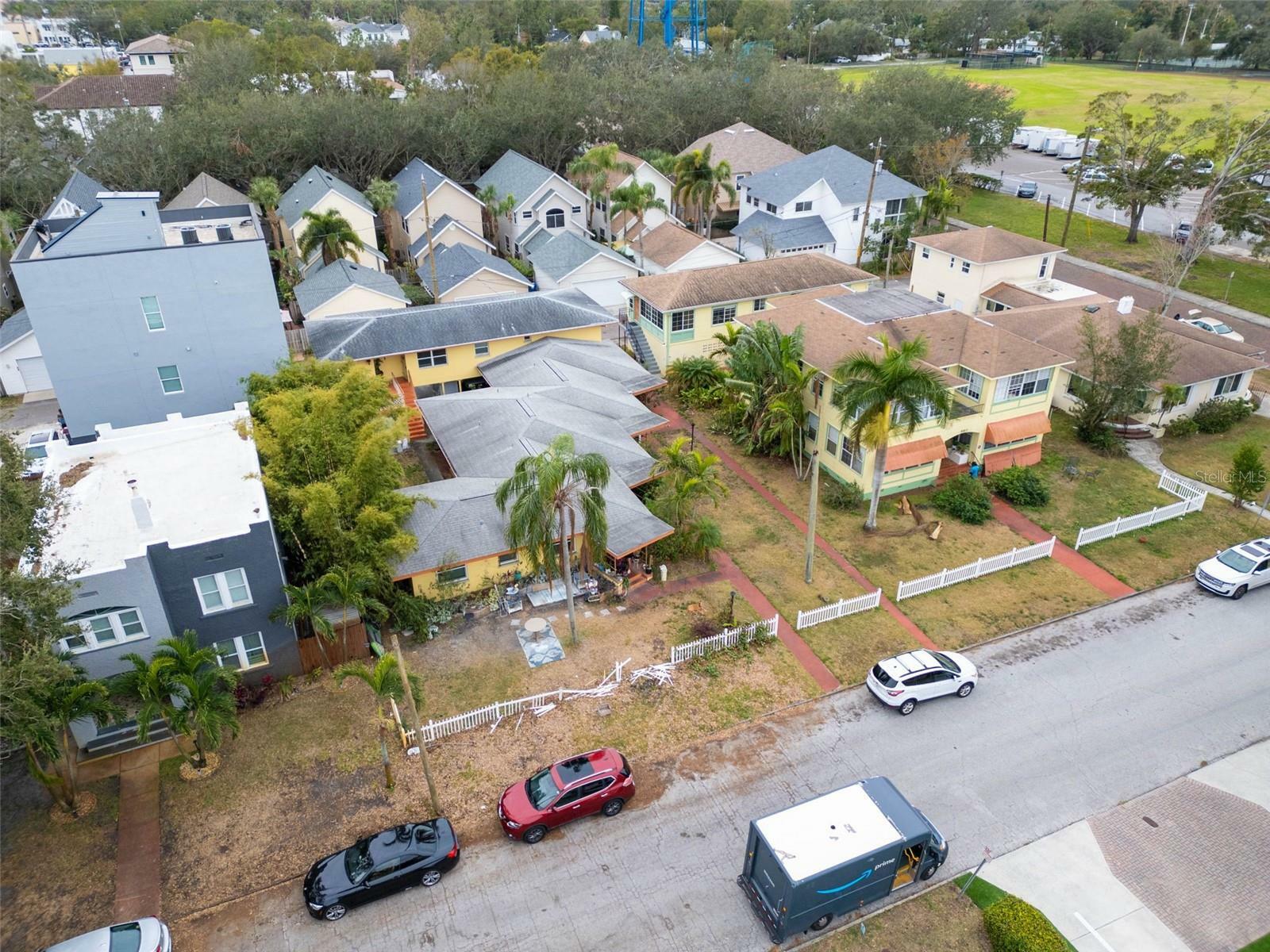 Property Photo: 460 15th Avenue N FL 33704