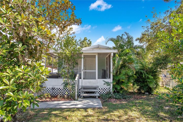 Property Photo: 1133 N Brunnell Parkway FL 33805