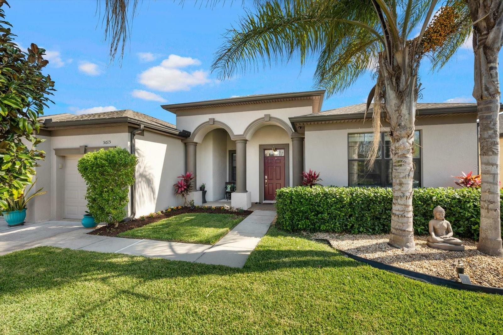 Property Photo:  5015 Jagged Cloud Drive  FL 33598 