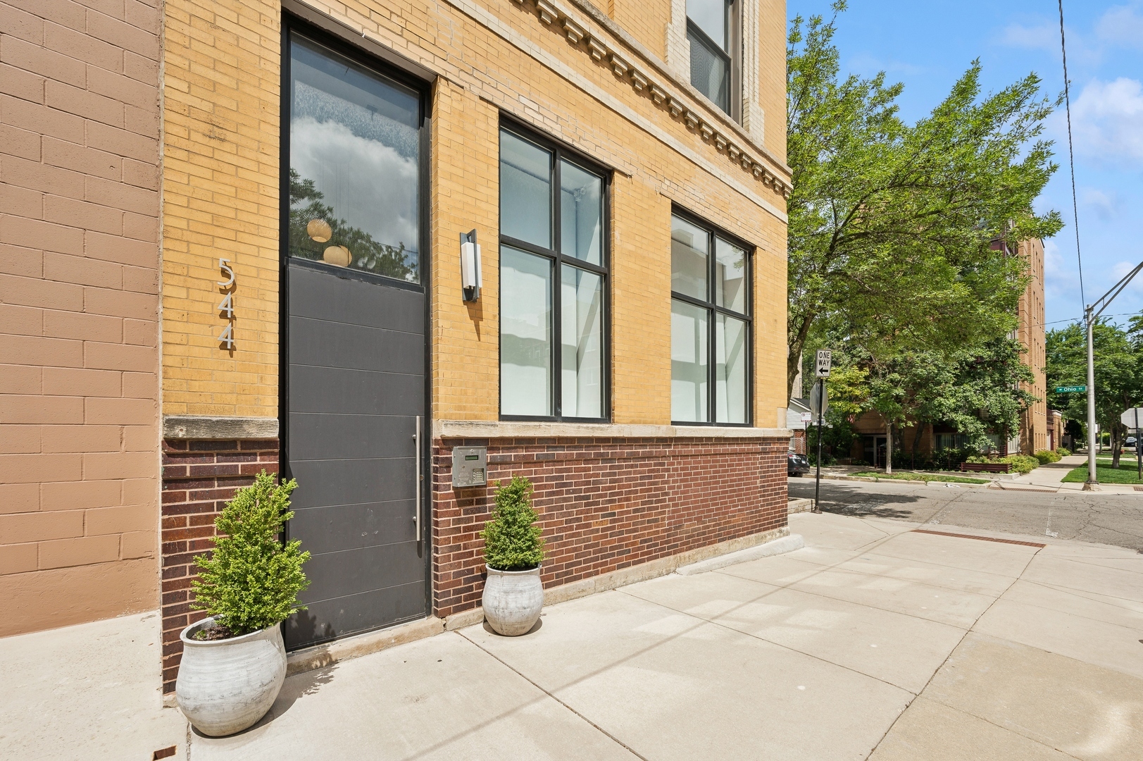 Property Photo:  544 N Paulina Street 4  IL 60622 