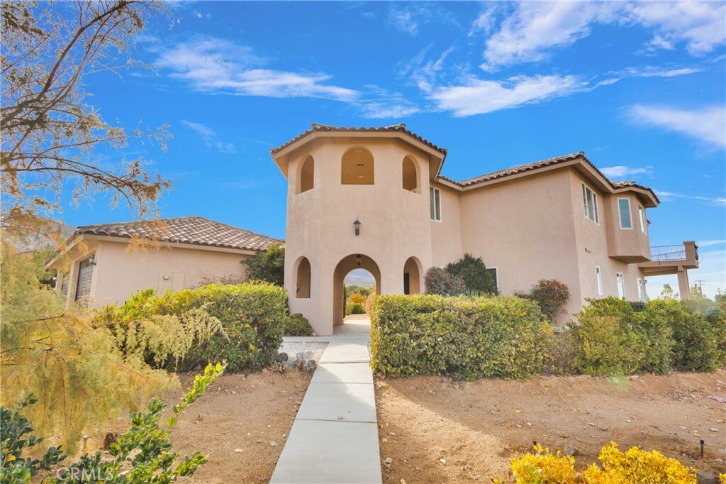 Property Photo:  1119 Tamarack Road  CA 92372 