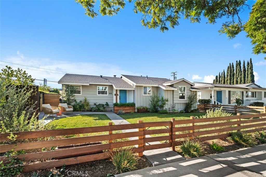 Property Photo:  1022 W 18th Street  CA 92706 