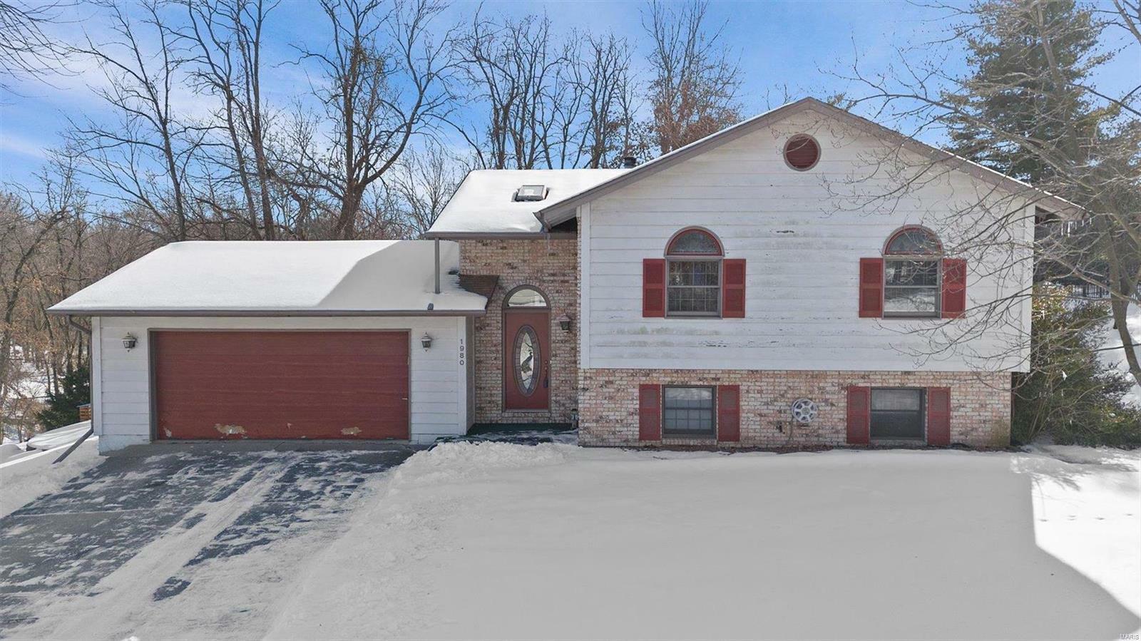 Property Photo:  1980 Banyan Tree Road  IL 62234 