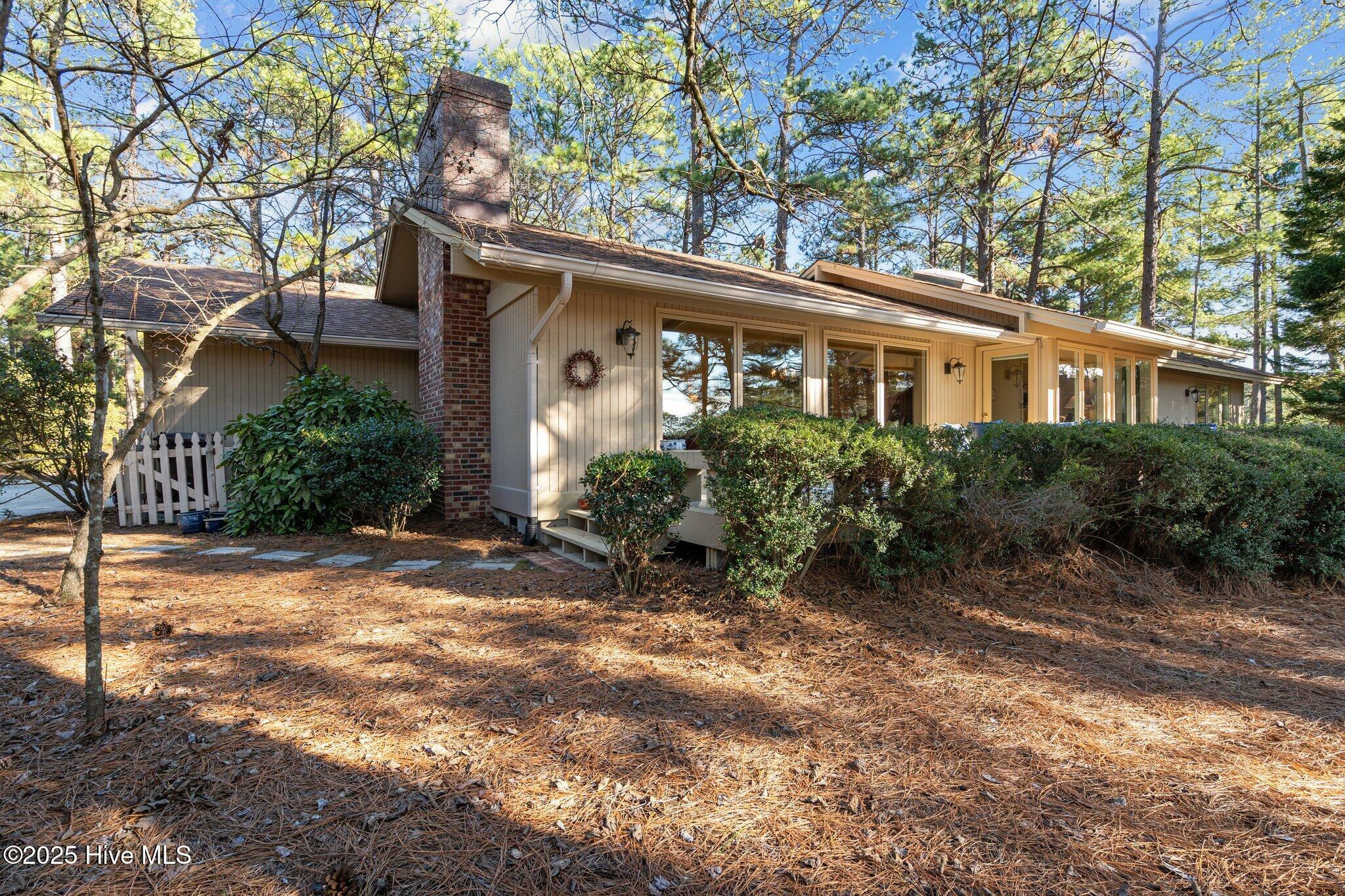 Property Photo:  2 Knollwood Road  NC 28374 