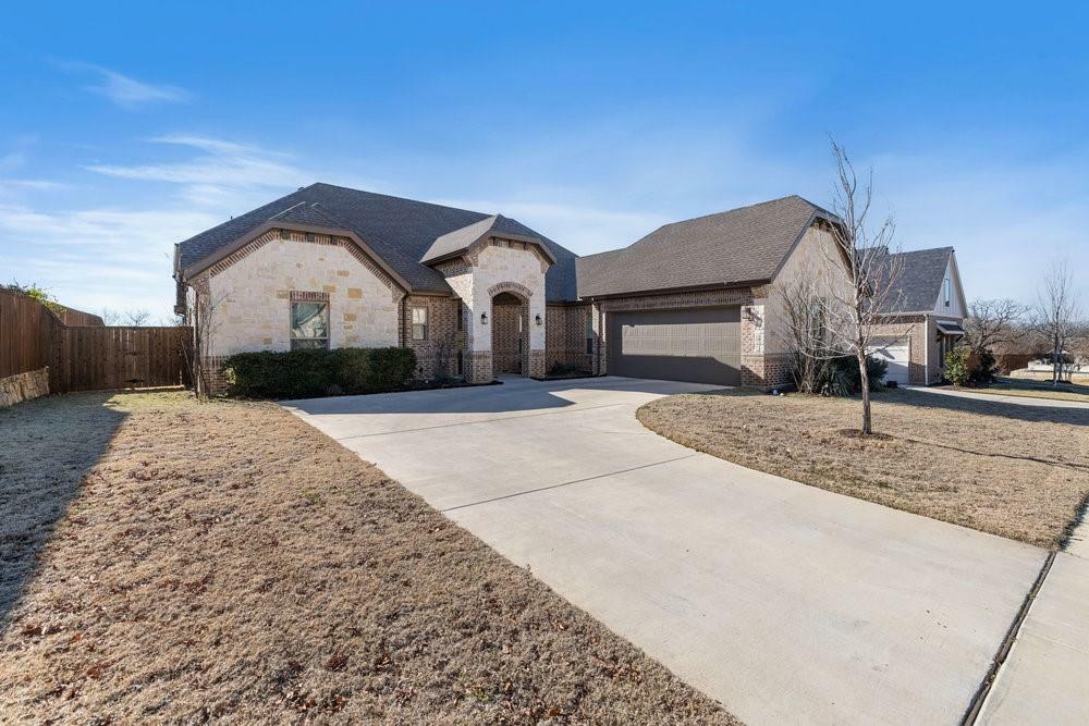 Property Photo:  7228 Smith Farm Drive  TX 76182 