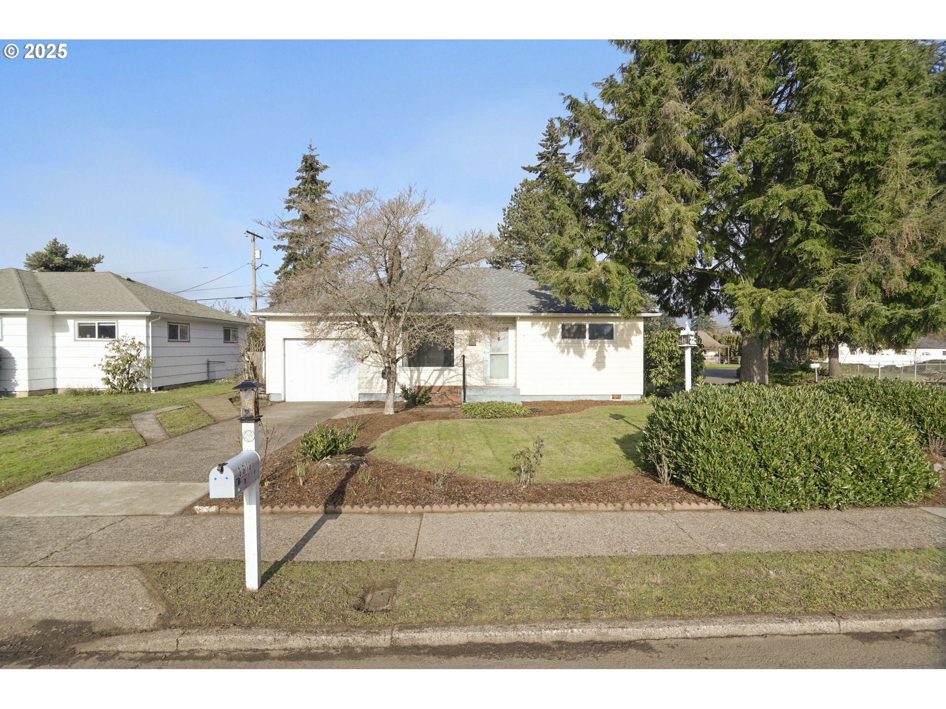 Property Photo:  8618 Mt Thielson Ave  WA 98664 