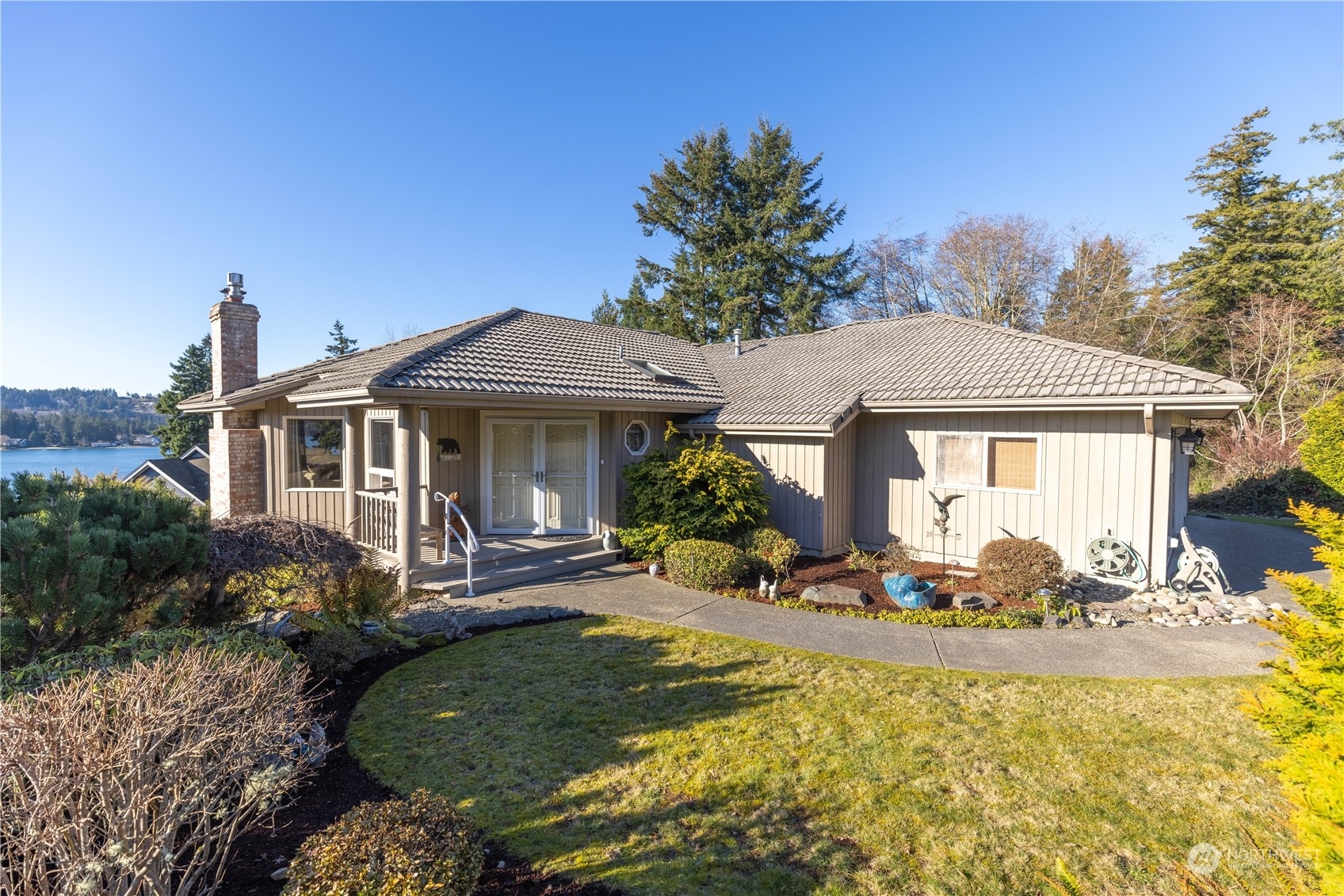 Property Photo: 1624 59th Avenue NW WA 98335