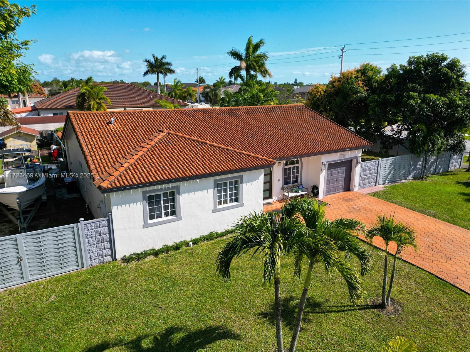 Property Photo: 20761 SW 132nd Ct FL 33177