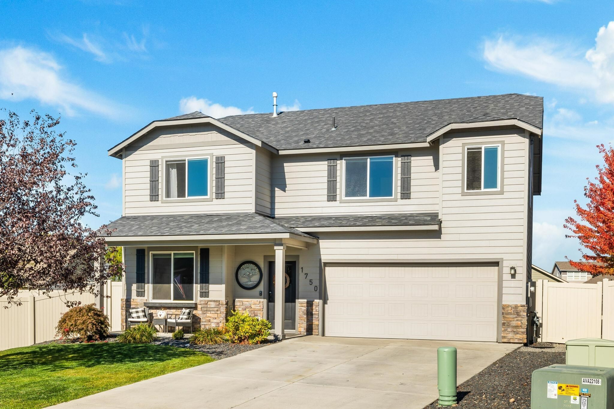 Property Photo:  1750 N Caufield Ct  WA 99016 