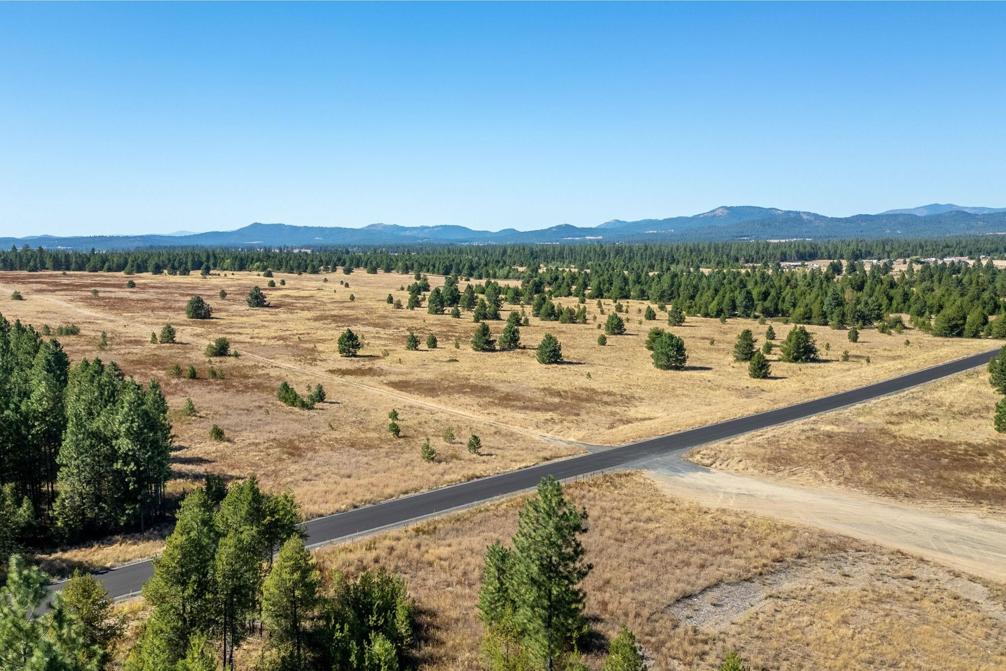 Property Photo:  Nka W Slaton Rd Lot 33  WA 99006 