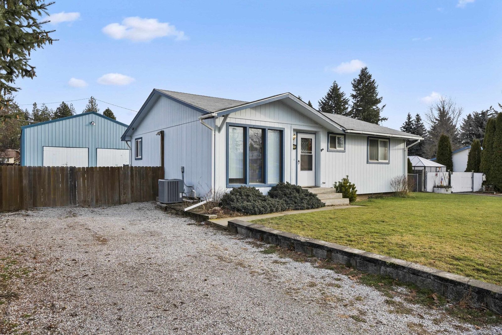 Property Photo: 414 N Margaret Ave WA 99006