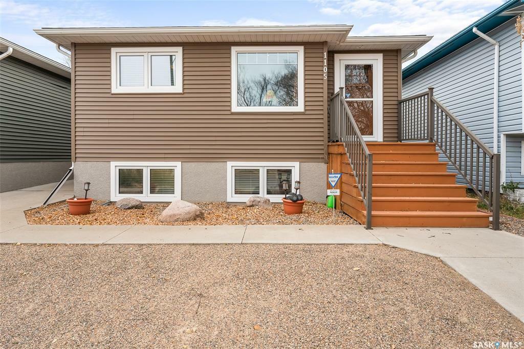 Property Photo:  1105 Lillooet Street W  SK S6H 5A2 