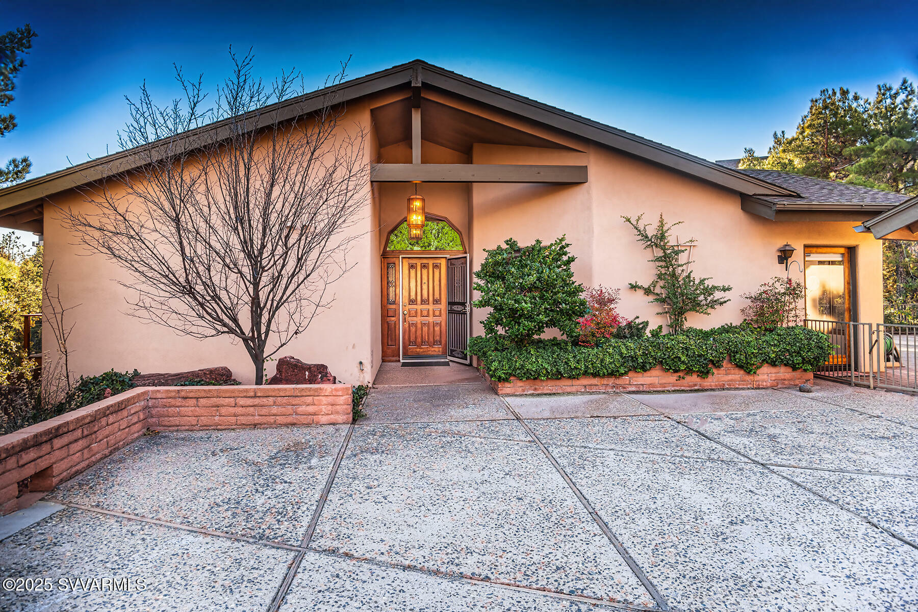 231 N Palisades Drive  Sedona AZ 86336 photo