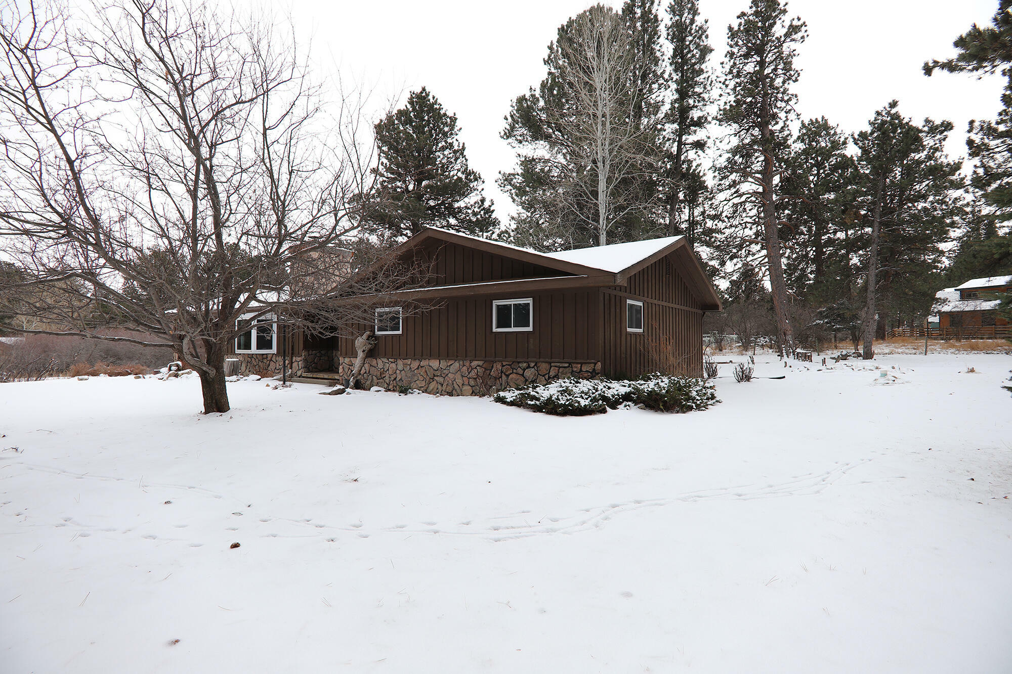 Property Photo:  130 N Piney Road  WY 82842 