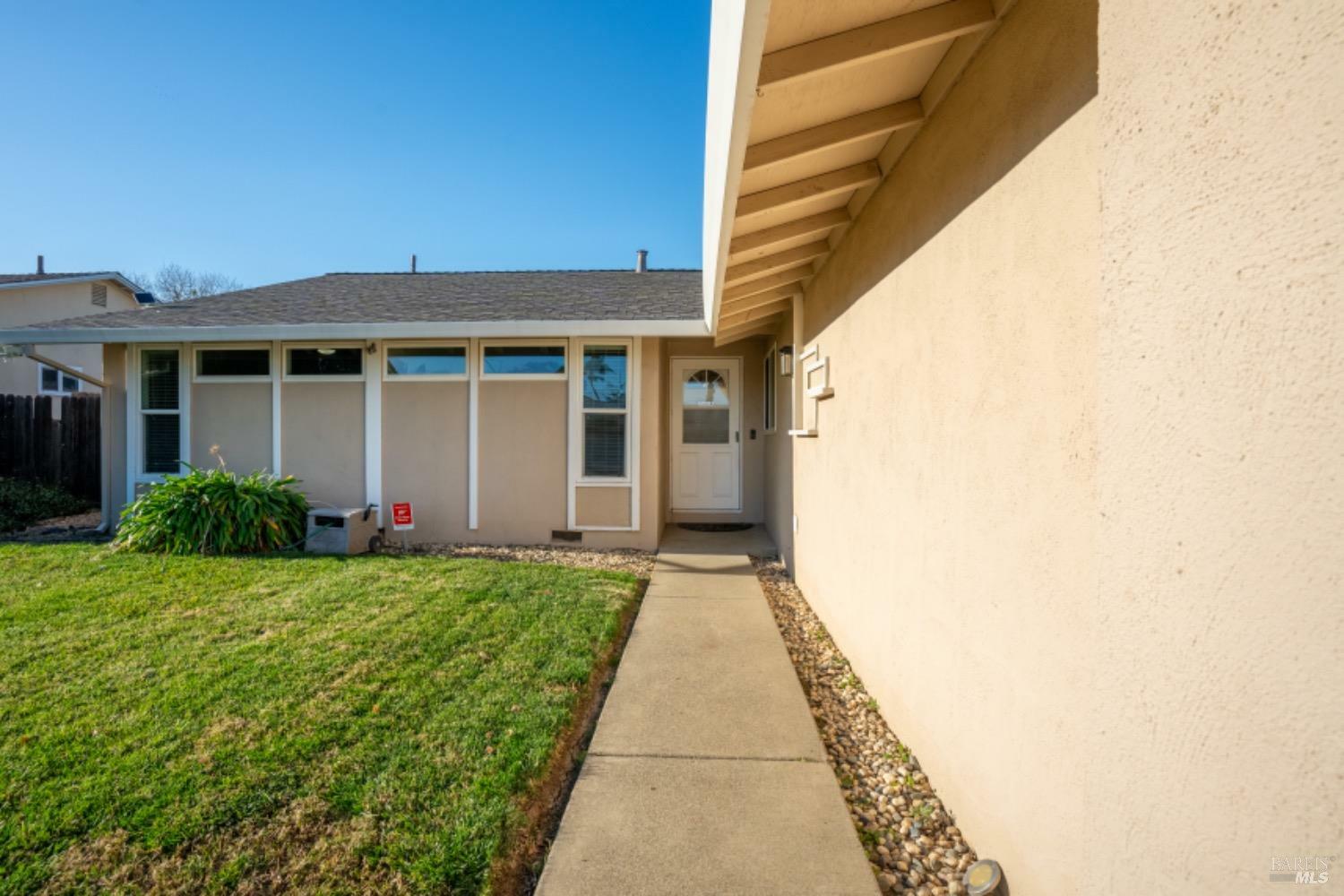 1229 Alderwood Way  Vacaville CA 95687 photo