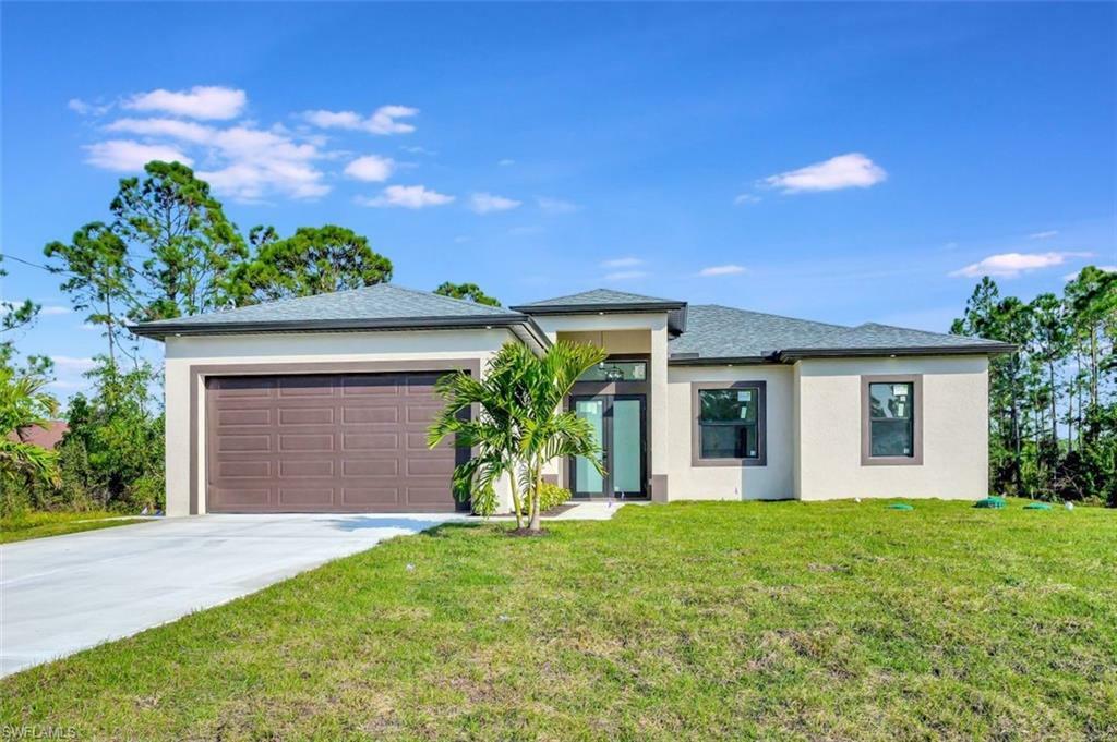 Property Photo:  719 Fullerton Ave S  FL 33974 