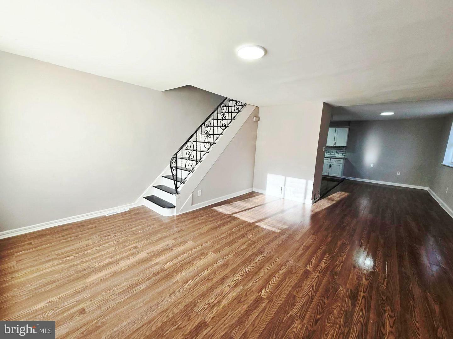 Property Photo:  899 Carver Street  PA 19124 