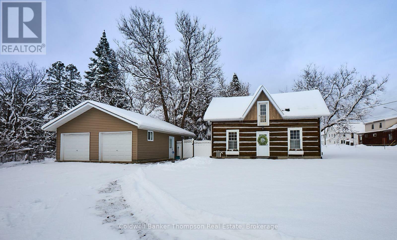 Photo de la propriété:  2148 Stisted Road South  ON P0A 1Y0 