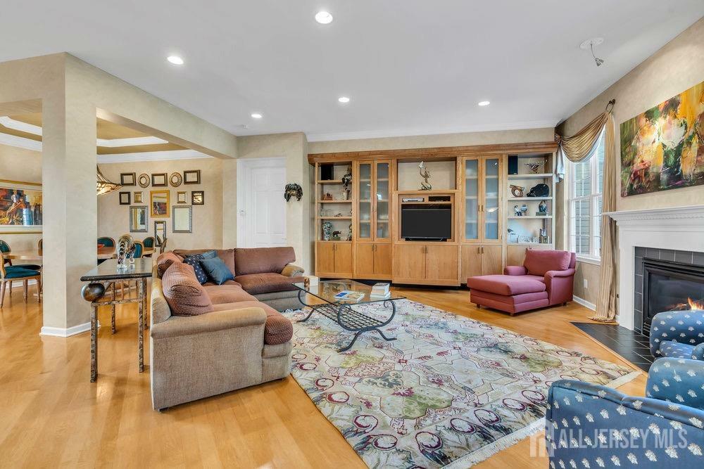 Property Photo:  21 Torrey Pines Drive  NJ 08831 