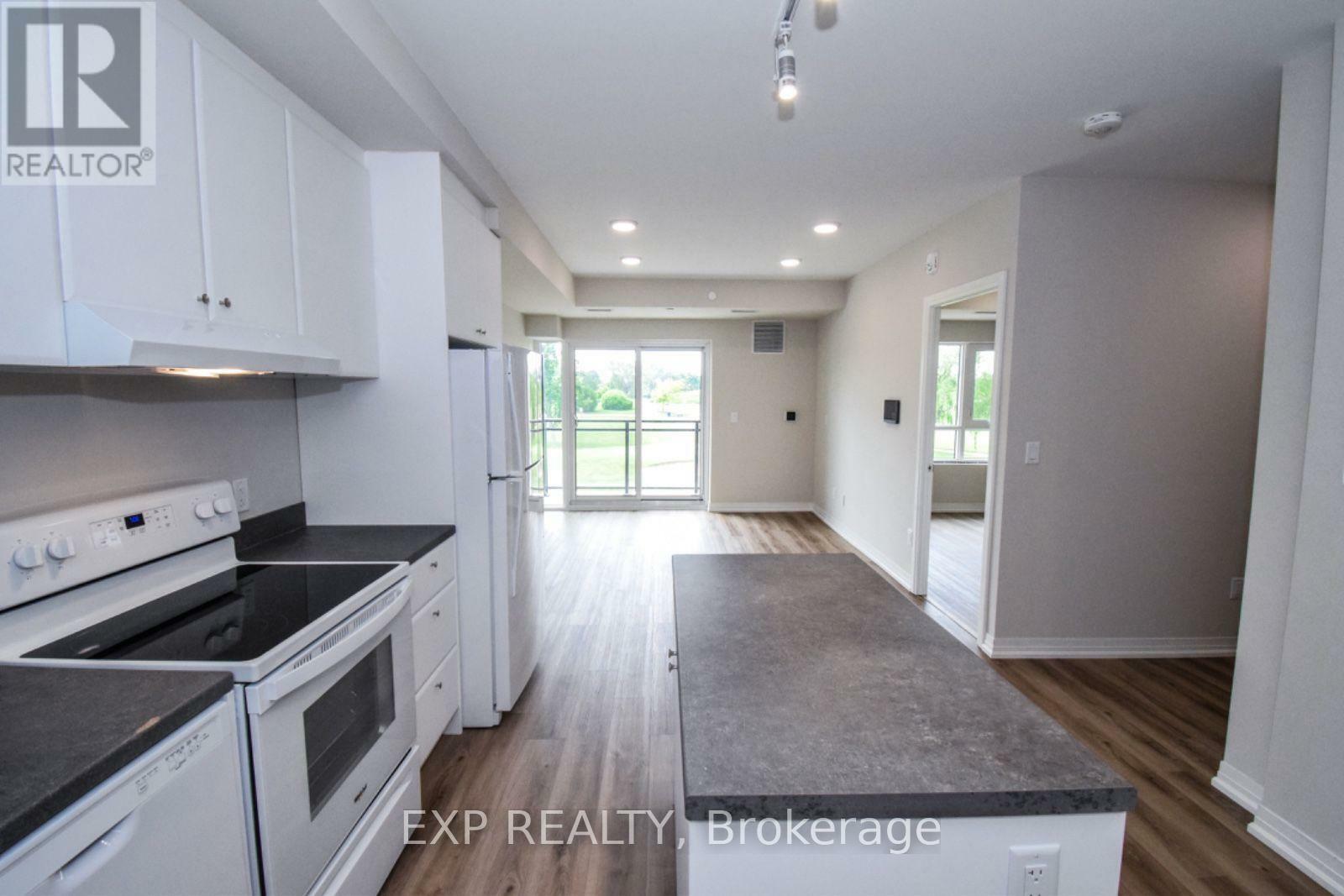 Property Photo:  50 Herrick Avenue 228  ON L2P 0B8 