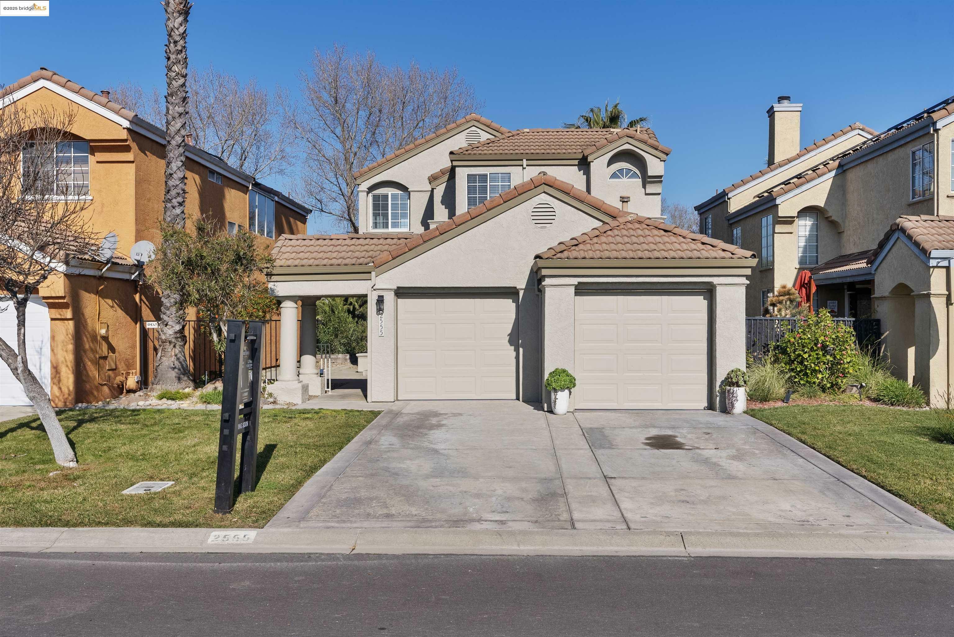 Property Photo:  2555 Cherry Hills Dr  CA 94505 