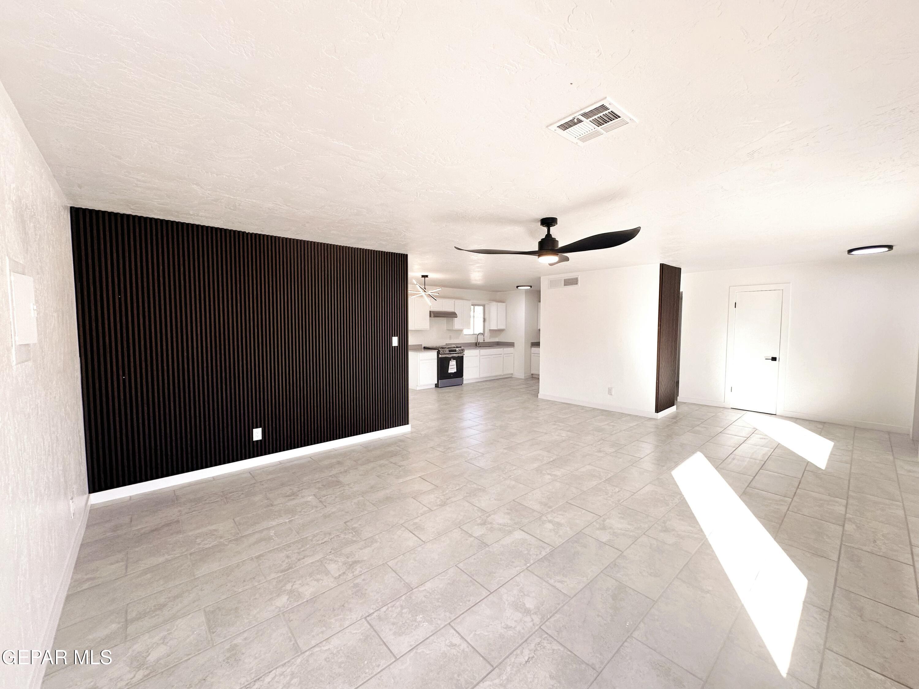 Property Photo: 11531 Meadowbrook Drive TX 79936