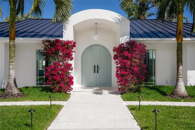 Property Photo: 3061 NE 42nd St FL 33308