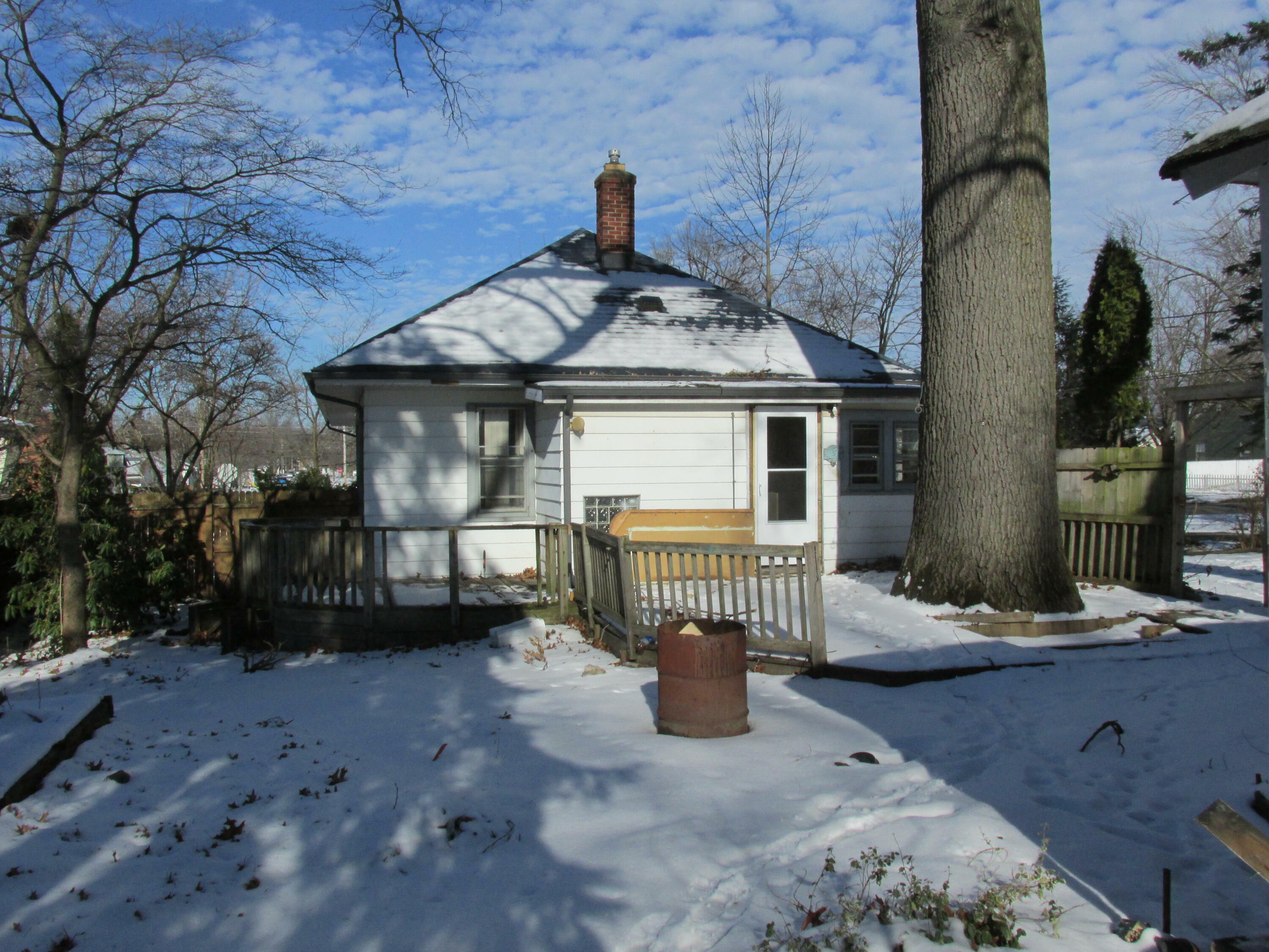 Property Photo:  419 Greenwood Avenue  IN 46360 