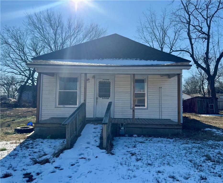 1013 E Poplar Street  Independence KS 67301 photo