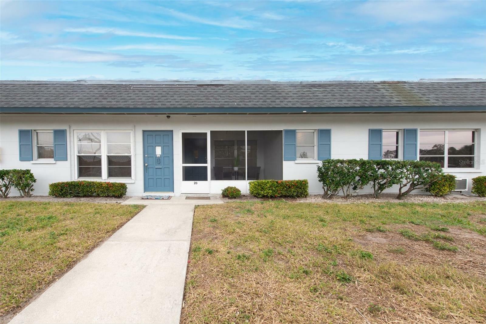 Property Photo: 4444 Swift Road 20 FL 34231
