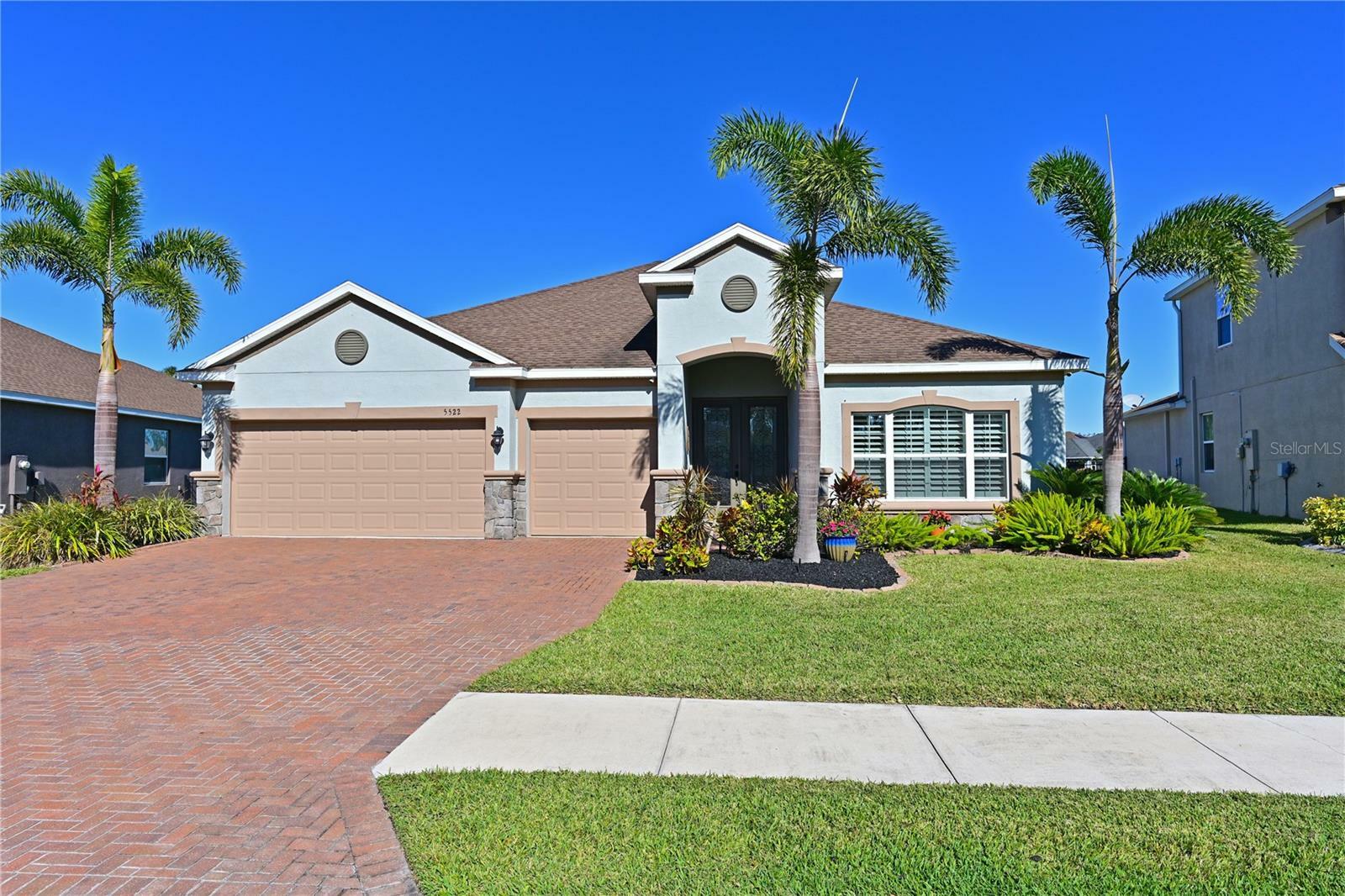 Property Photo: 5522 69th Place E FL 34222