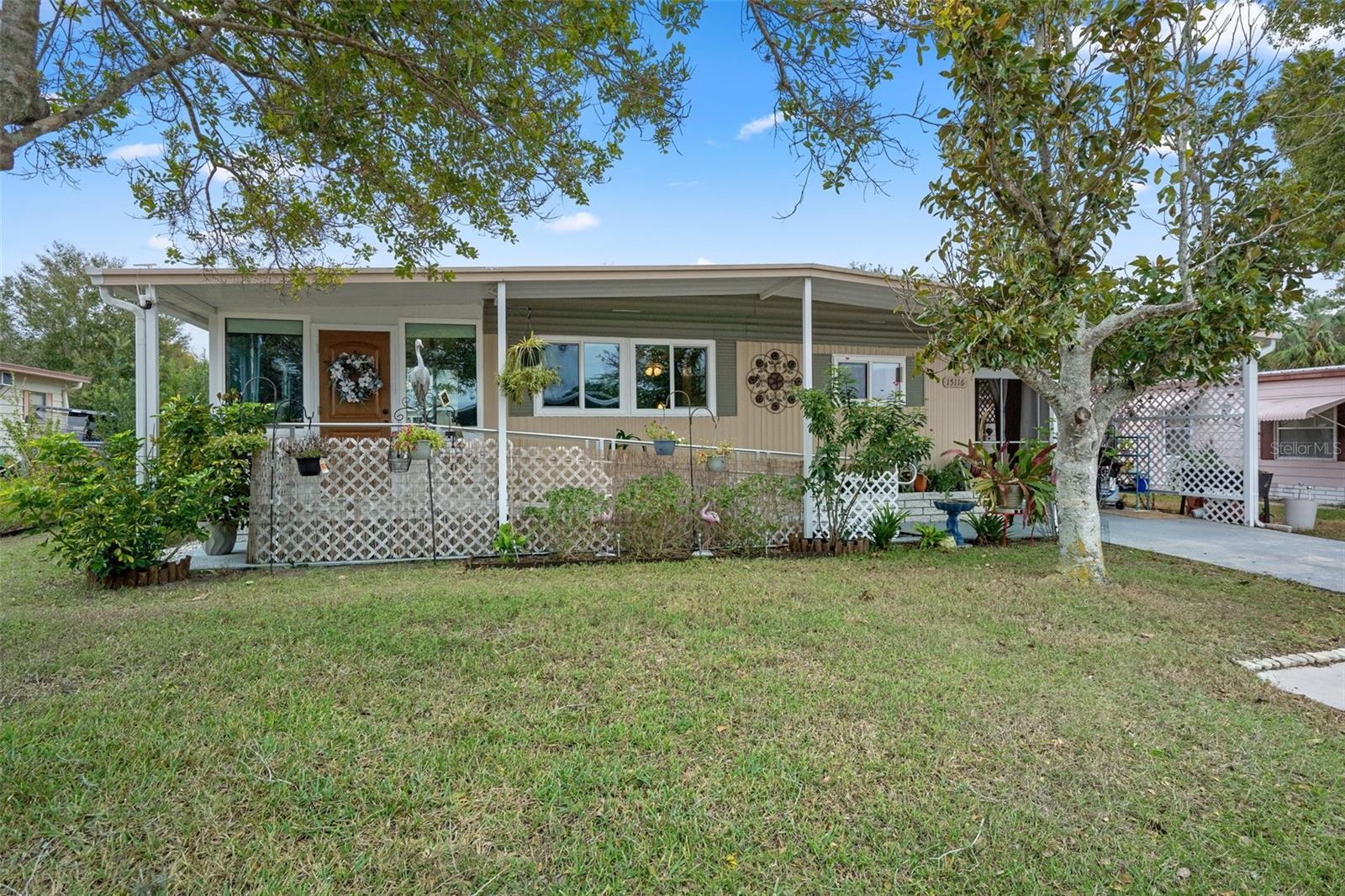 Property Photo: 15116 Rialto Avenue FL 34613