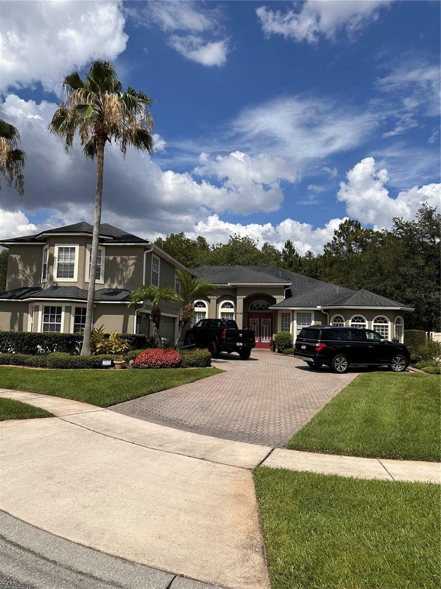 Property Photo:  14762 Braddock Oak Drive  FL 32837 