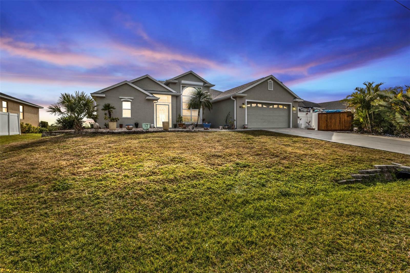 Property Photo: 18794 Ayrshire Circle FL 33948