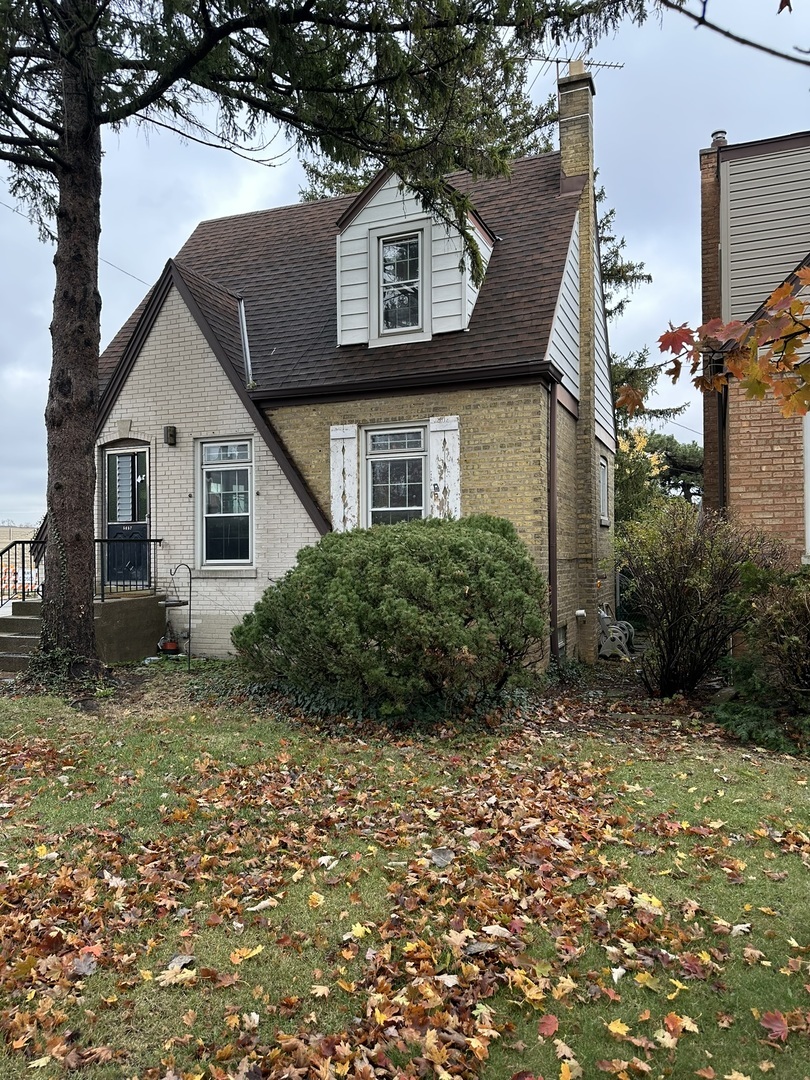 5657 N Ozanam Avenue  Chicago IL 60631 photo