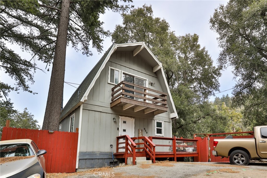 Property Photo: 989 Calanda Drive CA 92325