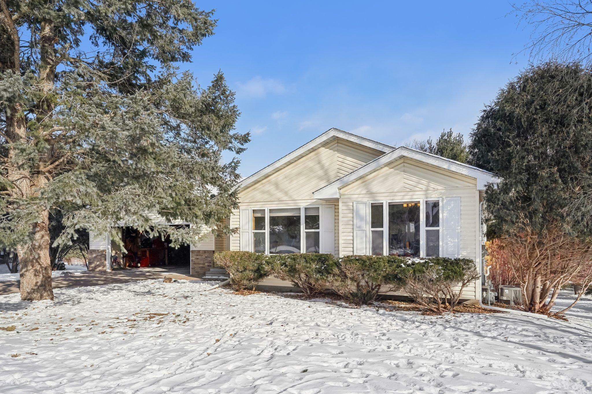 Property Photo:  536 S Moody Road  WI 54024 