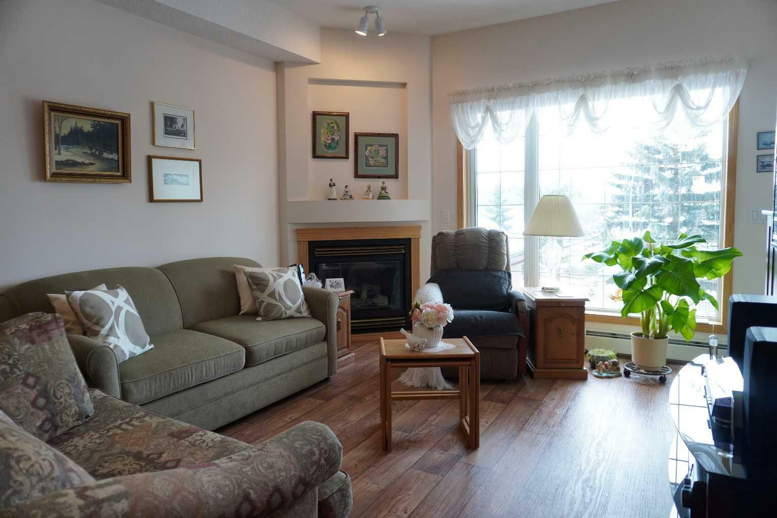 Property Photo:  4512 52 Avenue 202  AB T4N 7B9 