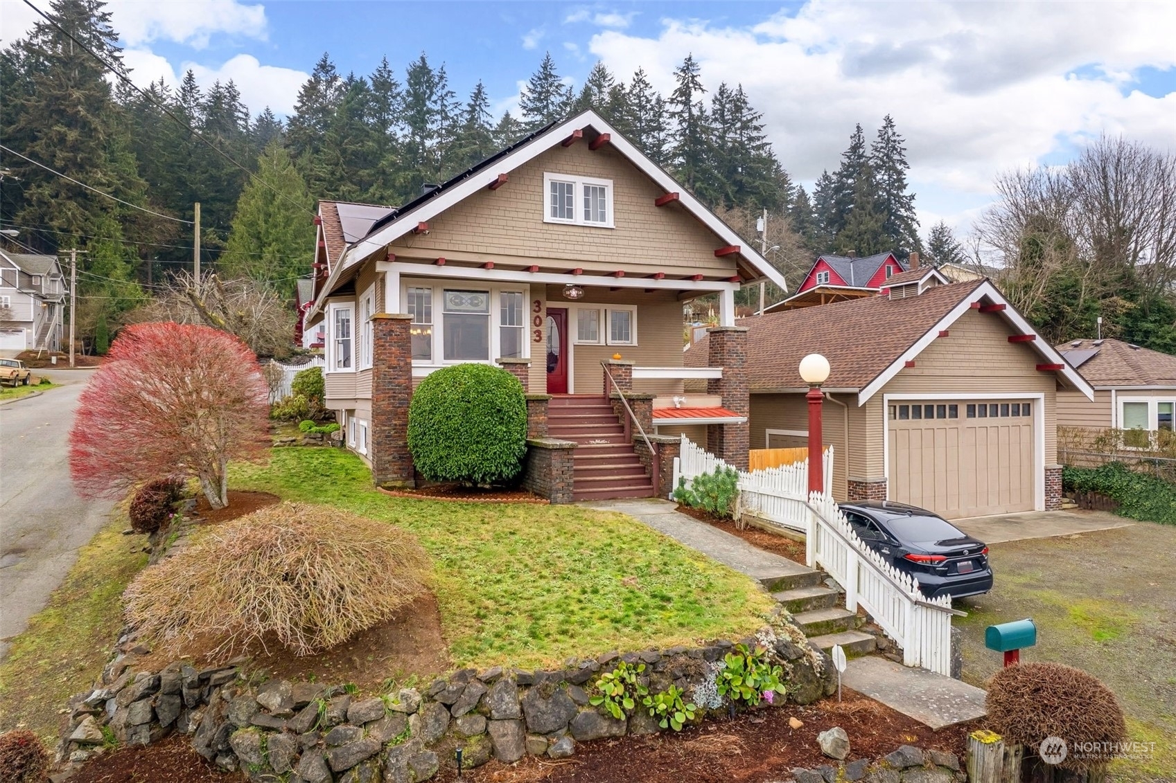 Property Photo:  303 N Cambrian Avenue  WA 98312 