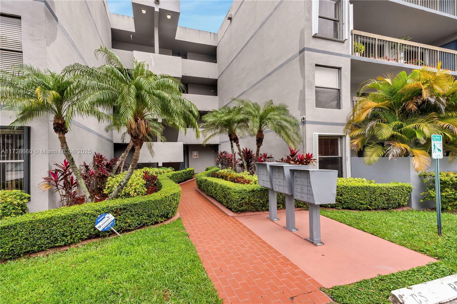 Property Photo:  13255 SW 88th Ln 106-Cs  FL 33186 