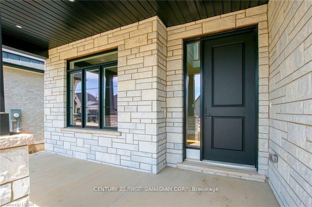 Property Photo: 58 Aspen Circle ON N0M 2P0