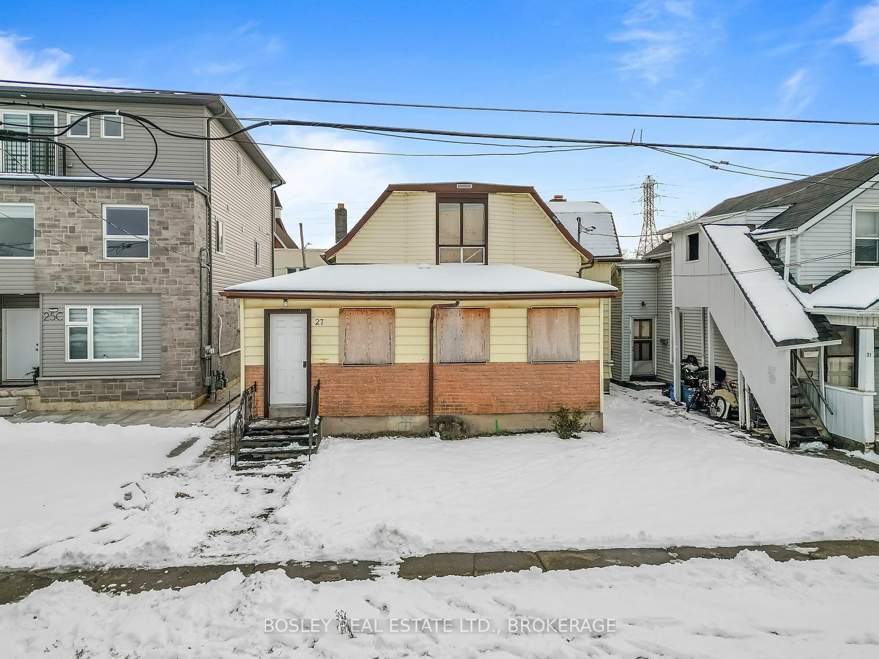 27 Oakdale Ave  St. Catharines ON L2P 2B8 photo