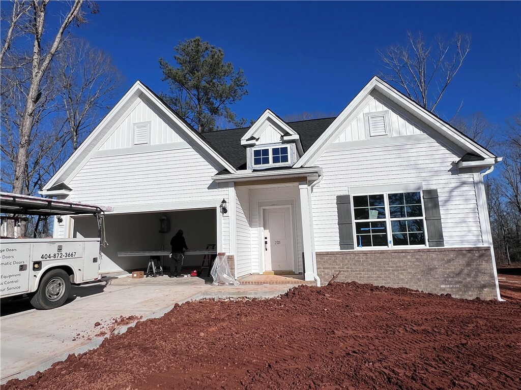 Property Photo:  201 Carpenter Road  SC 29621 