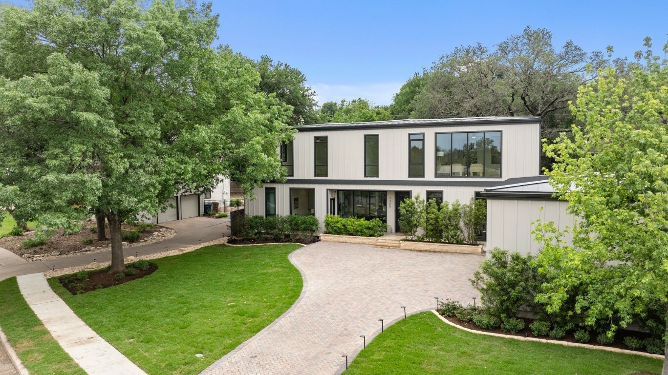Property Photo: 3305 Thousand Oaks Cove TX 78746