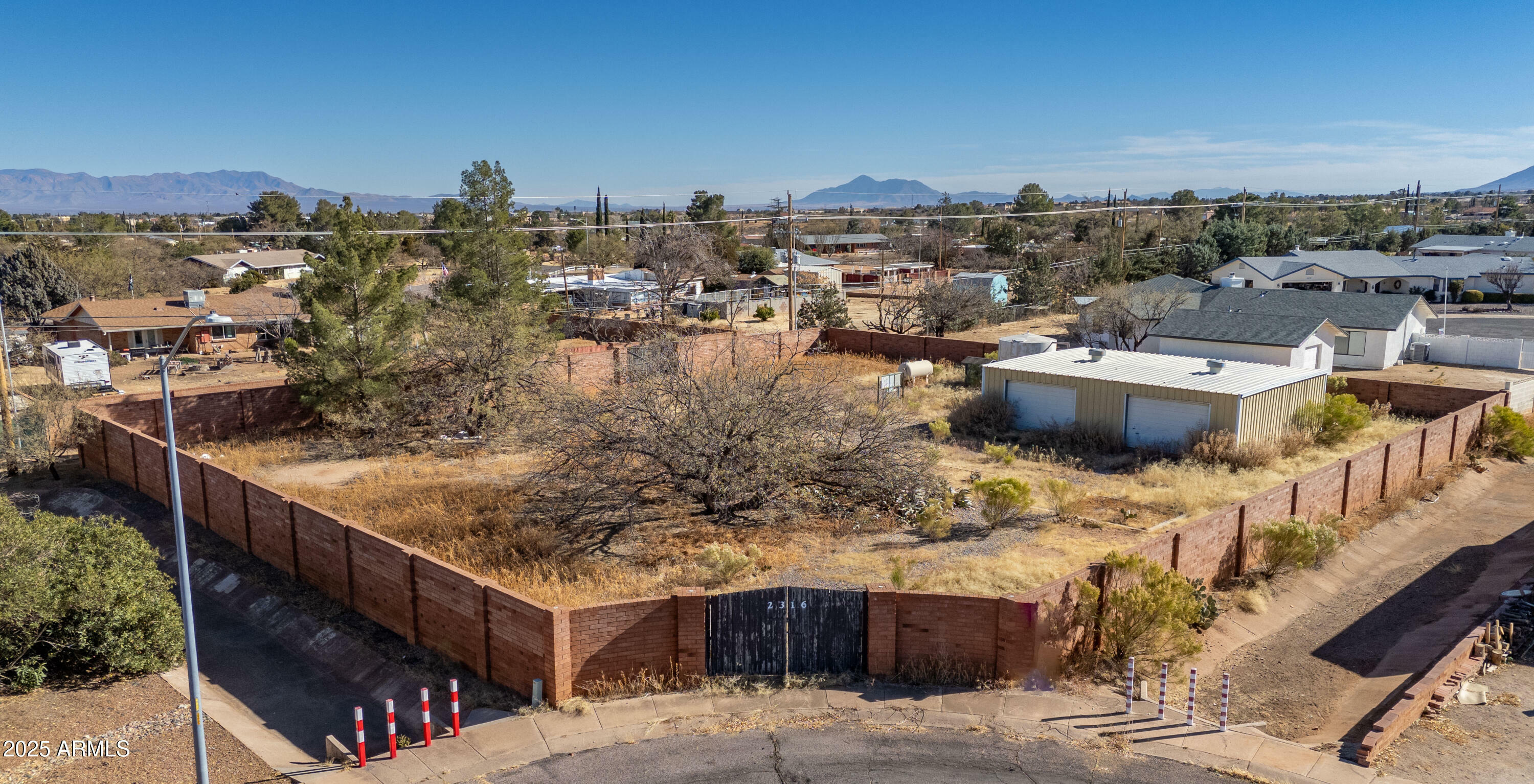 Property Photo:  2316 Woodland Court -  AZ 85635 