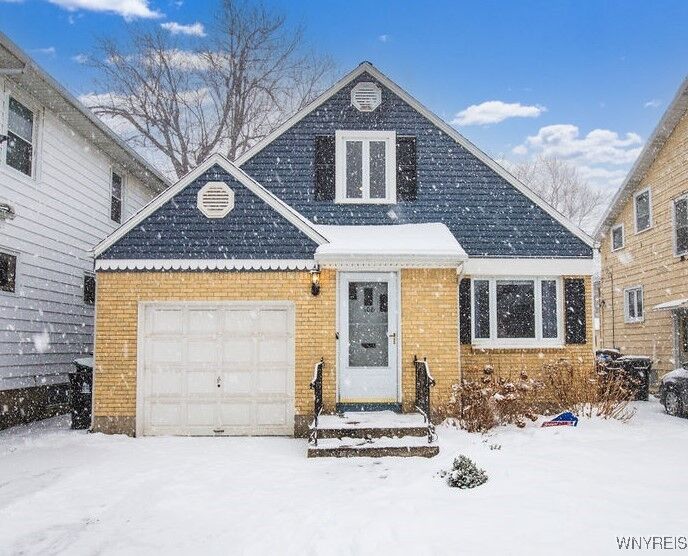 Property Photo:  108 Hamilton Boulevard  NY 14217 
