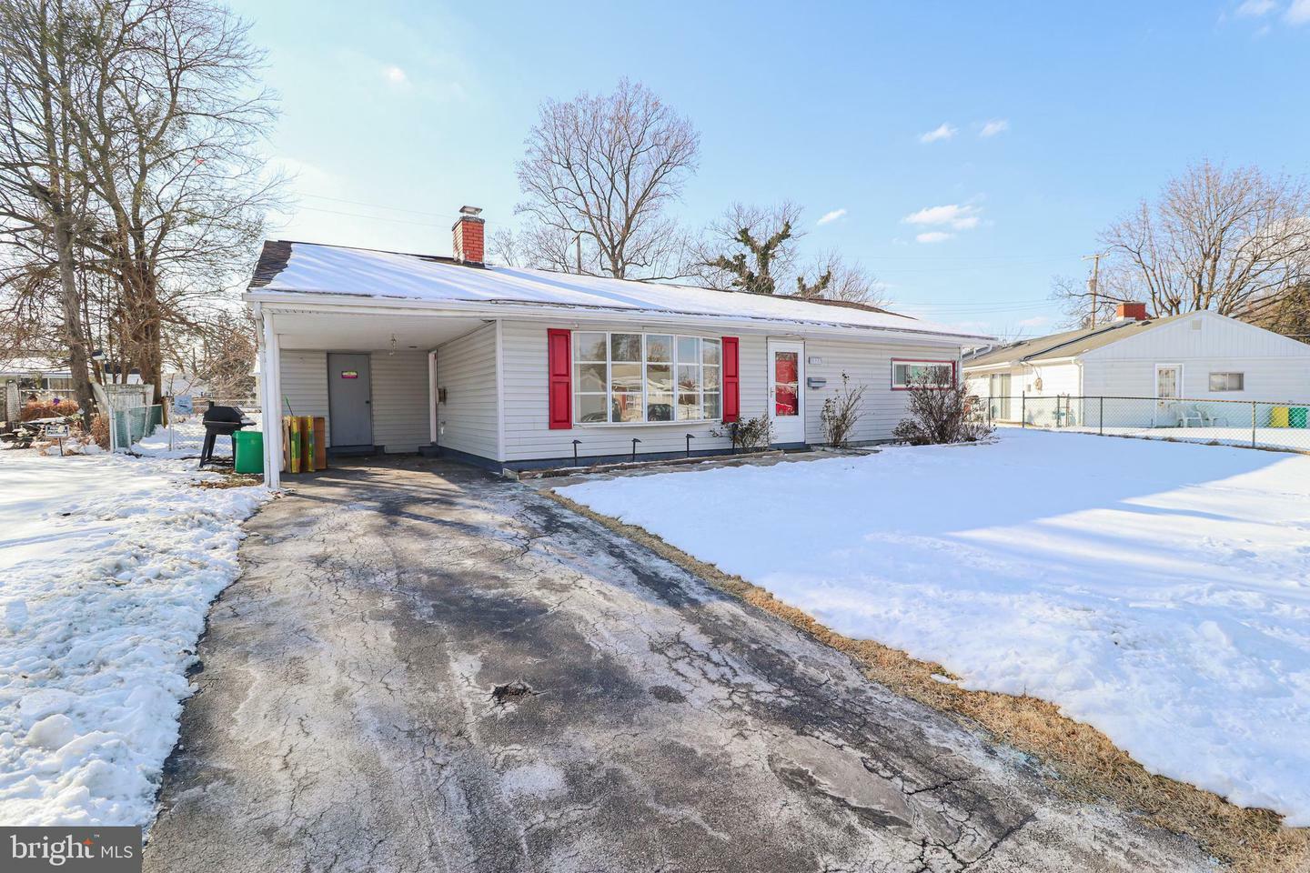 Property Photo:  1326 Dartmouth Road  PA 17404 