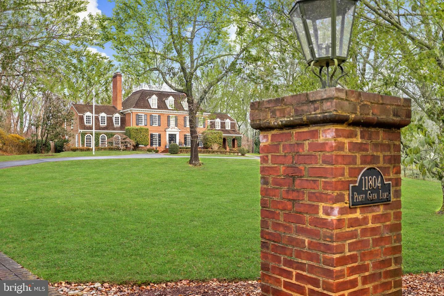 Property Photo: 11804 Piney Glen Lane MD 20854