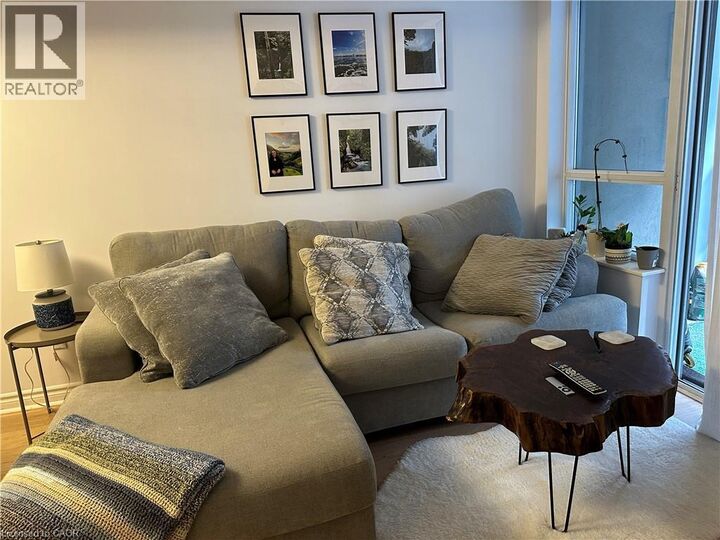 Property Photo:  270 Wellington Street West 409  ON M5V 3P5 